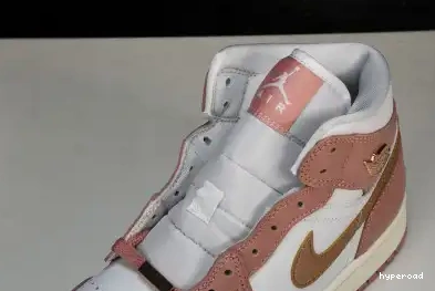 Hyperoad Mid SE“Red Stardust” Jordan 1 Air 0629